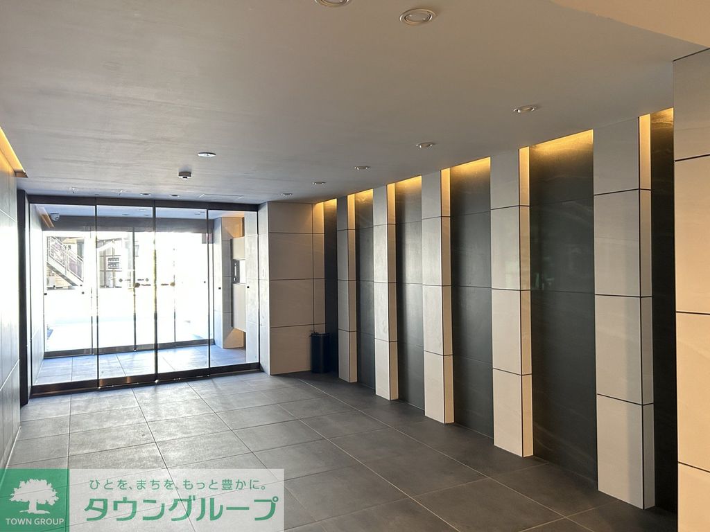 エントランス　エントランス