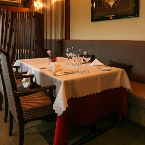 飲食店　ACROAMA（飲食店）まで680m