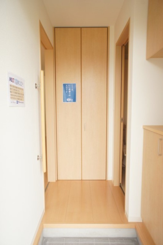 玄関　図面と現状に相違がある場合には現状を優先