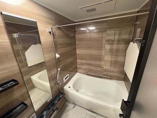 バス・シャワールーム　浴室