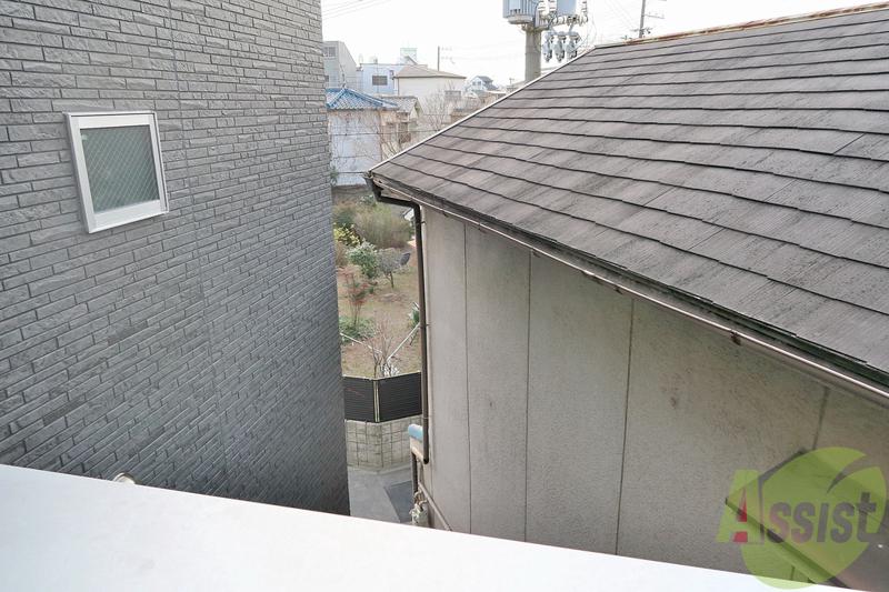 トイレ　周辺は、落ち着いた街並みの住宅街となっています