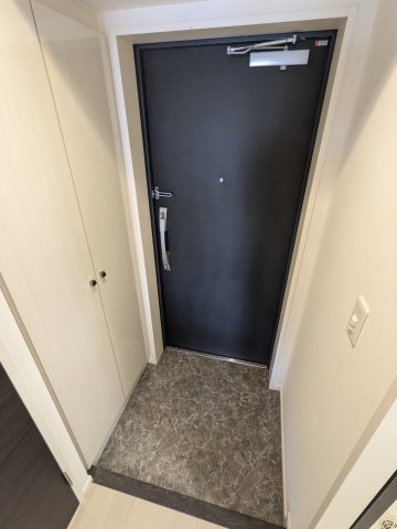 玄関　504号室