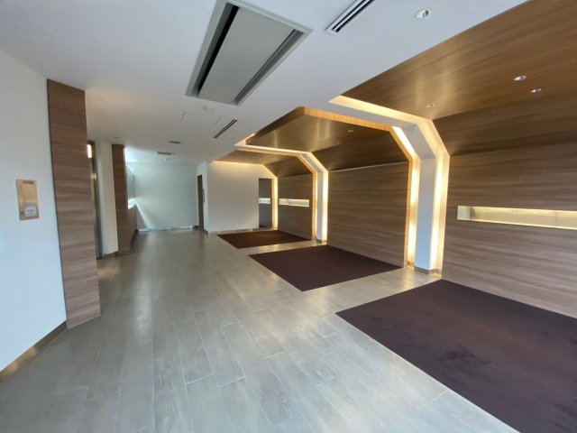 ロビー　建物の内部です