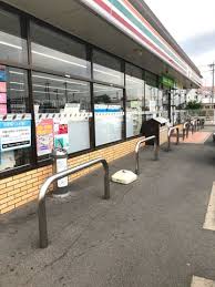 コンビニ　セブンイレブン稲沢高御堂2丁目店（コンビニ）まで506m