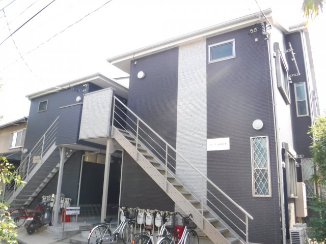 建物外観　2015年完成の築浅賃貸♪