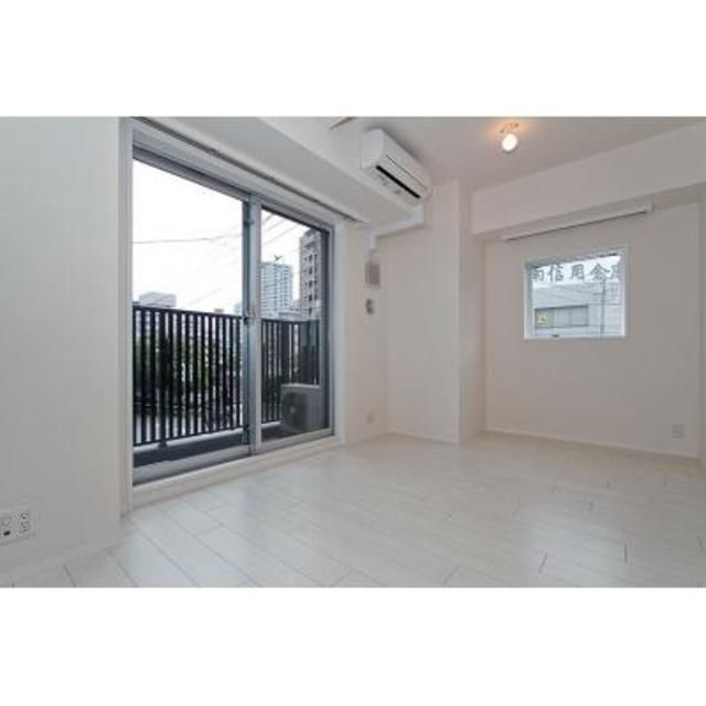 居室・リビング　写真は同タイプ住居です