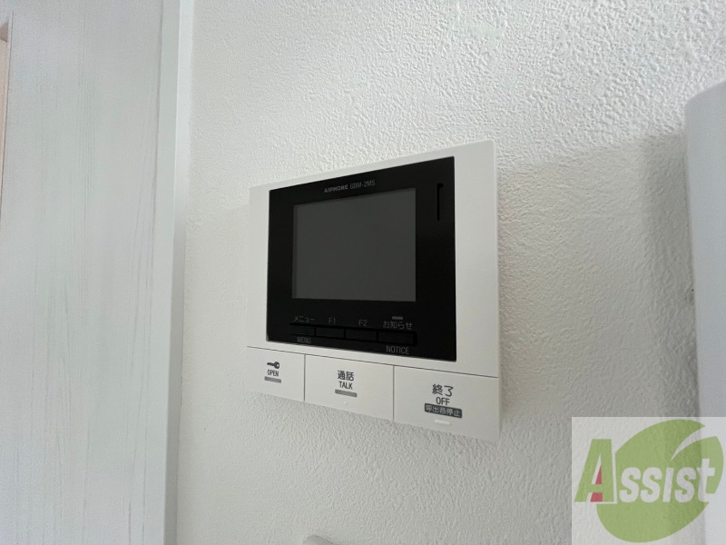 セキュリティ　モニタ付インターホンです。セキュリティ面も安心ですね！