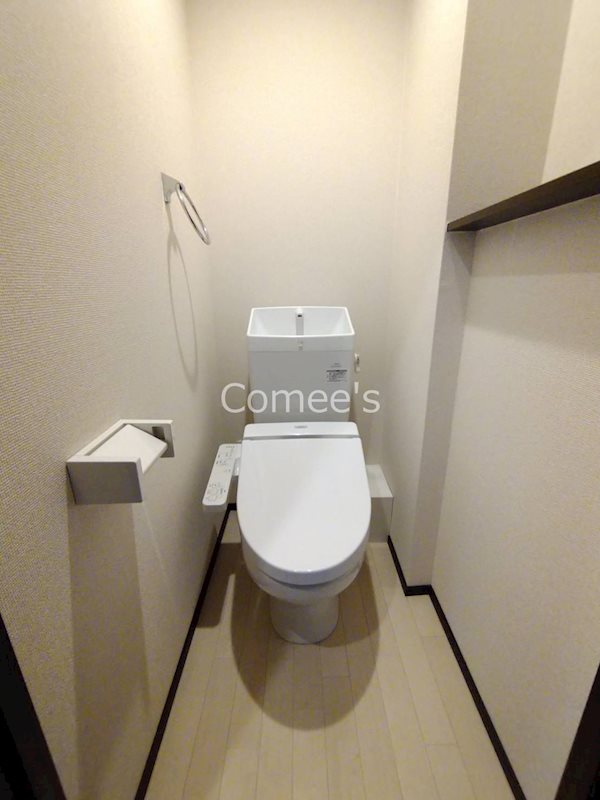 トイレ　温水洗浄便座