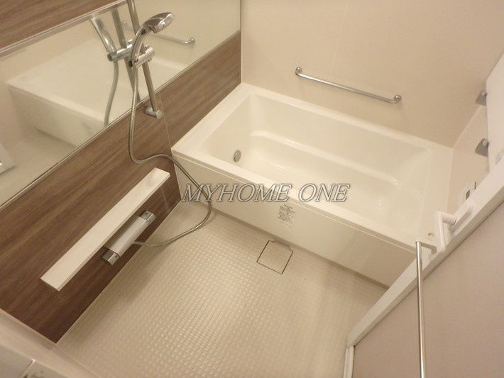 バス・シャワールーム　追焚バス