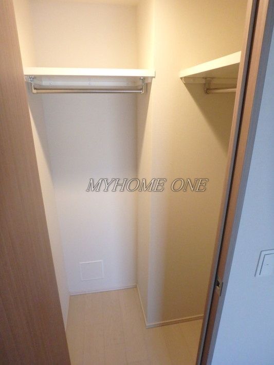 収納　ウォークインクローゼット