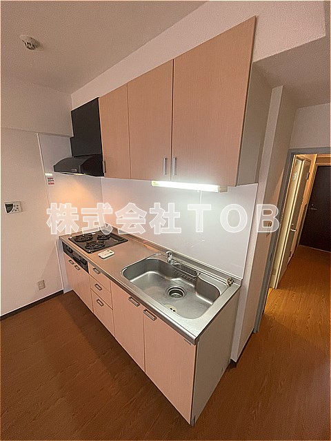 キッチン　ガス3口グリル付き※クリーニング中の撮影※