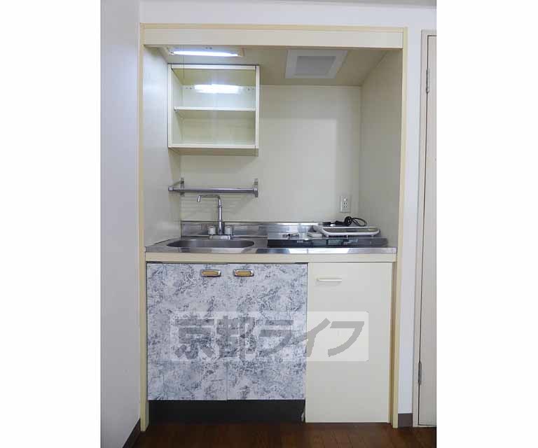 キッチン　キッチンです。