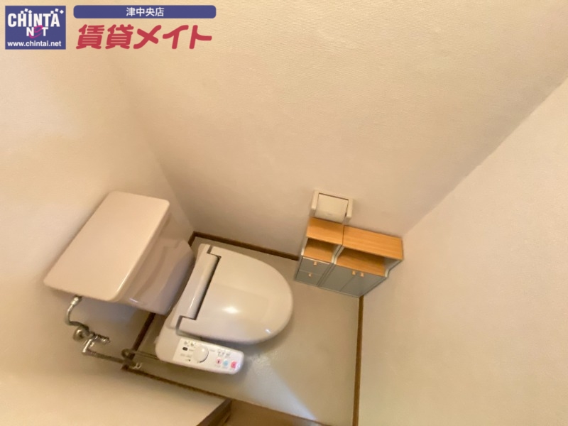 トイレ　同物件別部屋写真