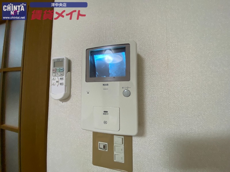 セキュリティ　同物件別部屋写真