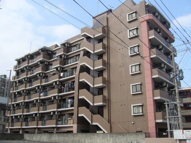 建物外観　２０１２年末　外壁リニューアル！