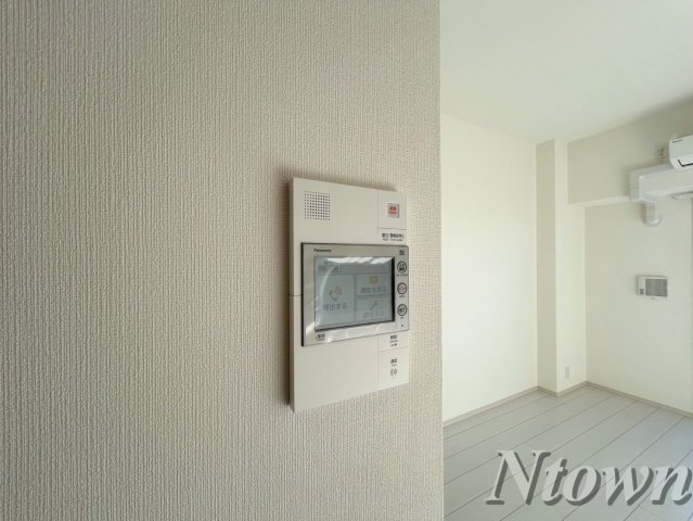 セキュリティ　モニター付きインターフォンです。