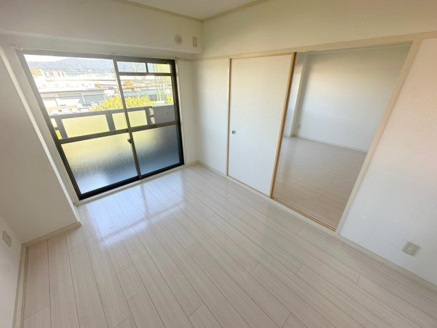 その他部屋・スペース　落ち着いた雰囲気のこのお部屋でゆっくりお休みください。