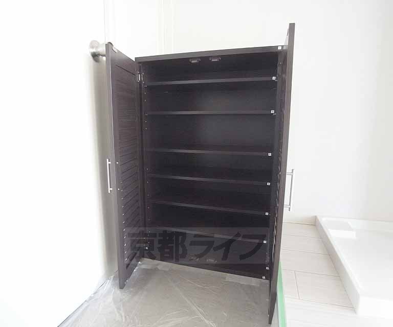 収納　靴箱です。