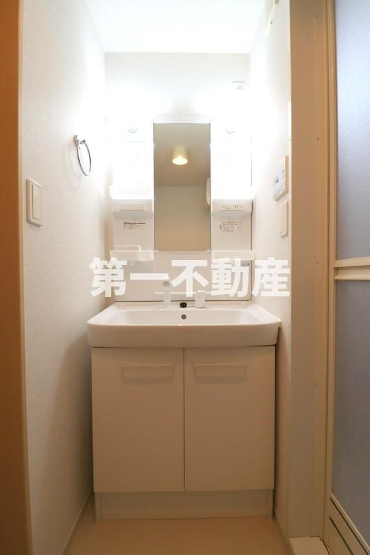 洗面設備　洗髪洗面化粧台