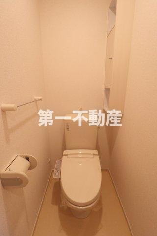 トイレ　温水洗浄便座