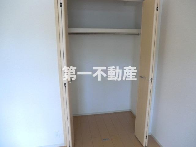 収納　6帖洋室