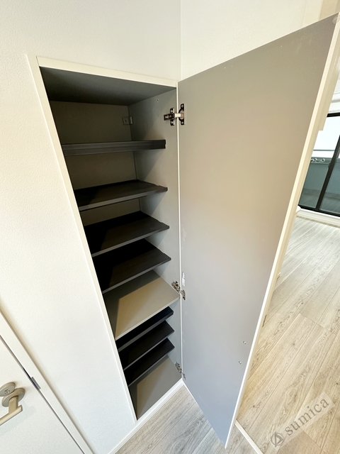 玄関　たくさんの靴を収納できるシューズボックス♪♪