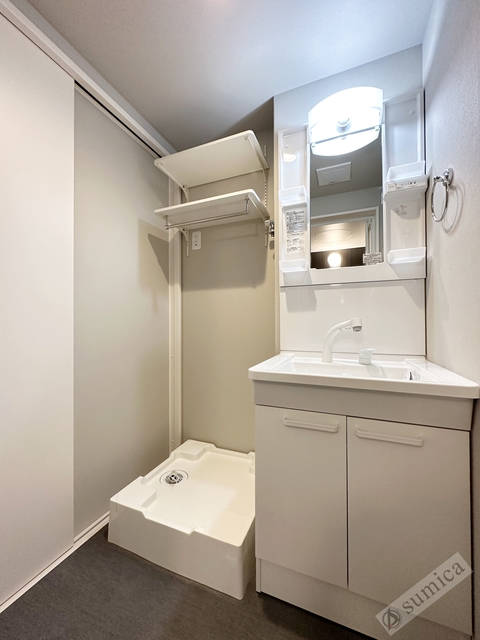 洗面設備　シャンプードレッサー付き・朝シャンもこちらで♪♪