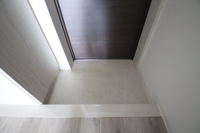 玄関　※別室の参考写真の為、現況優先です。