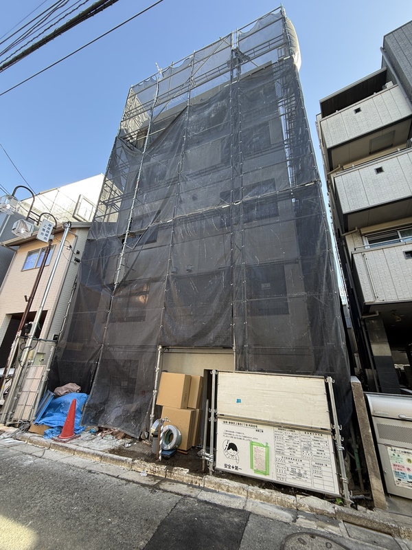 建物外観　三月末完成予定