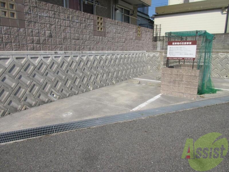 駐車場　広さのある駐車場です