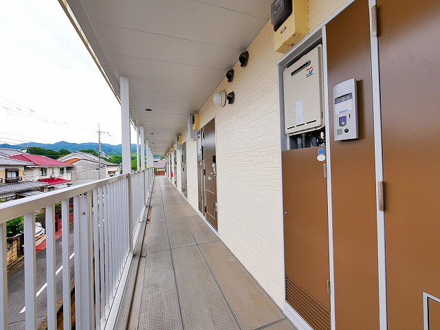 エントランス　建物の内部です