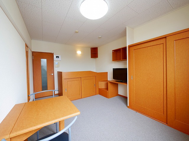 その他部屋・スペース　広くて明るい寝室