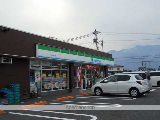 コンビニ　ファミリーマート　　松本梓川店（コンビニ）まで1600m