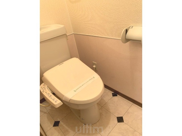 トイレ　専用トイレ（ウォシュレット）