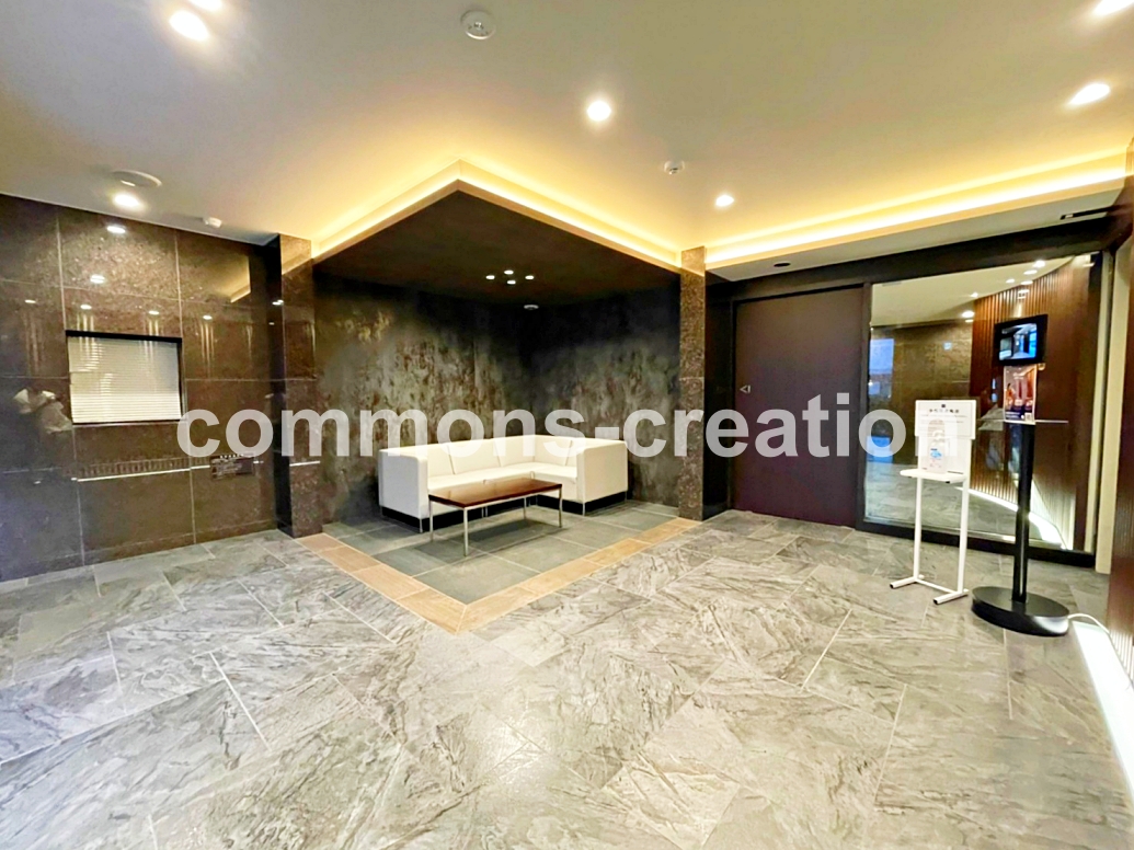 コンビニ　セブンイレブン中目黒店（コンビニ）まで130m