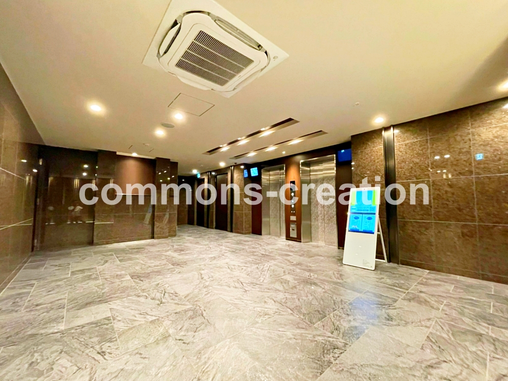 ドラックストア　ツルハドラッグ中目黒2丁目店（ドラッグストア）まで76m