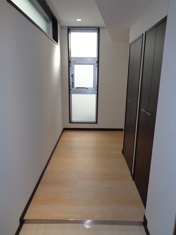 玄関　☆シューズボックス付き玄関スペース☆