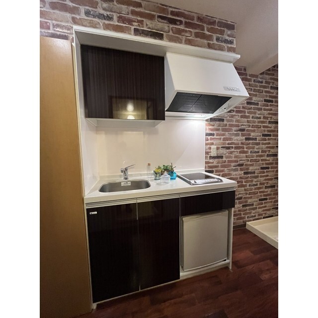 キッチン　別部屋のお写真です。家具はつきません。