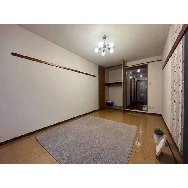 収納　別部屋のお写真です。家具はつきません。