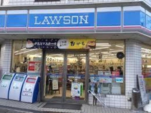 コンビニ　ローソン吹田垂水3丁目店（コンビニ）まで651m