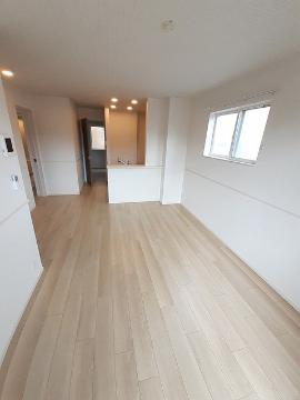 居室・リビング　対面キッチン仕様のLDK