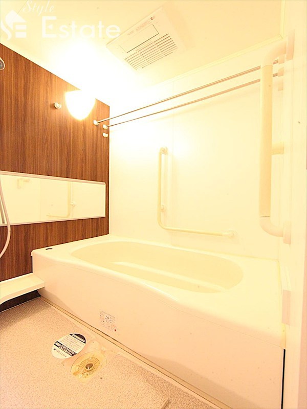 バス・シャワールーム　バスルーム