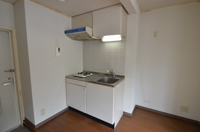 キッチン　1口ガスコンロ付きのキッチンです♪