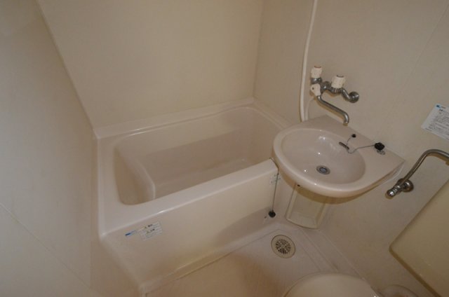 バス・シャワールーム　ユニットバスです☆