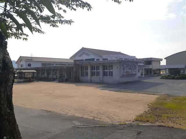 小学校　玉野市立 大崎小学校（小学校）まで1000m