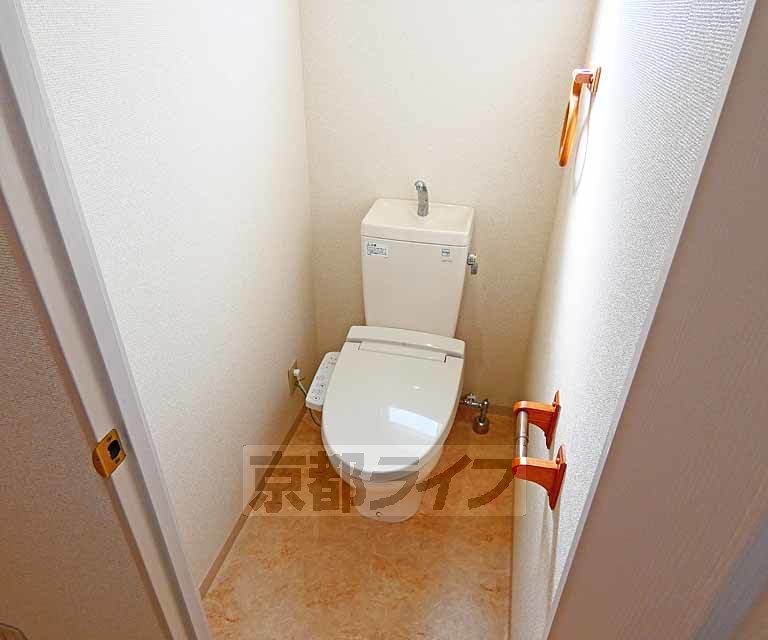 トイレ　ウォシュレット付きです！