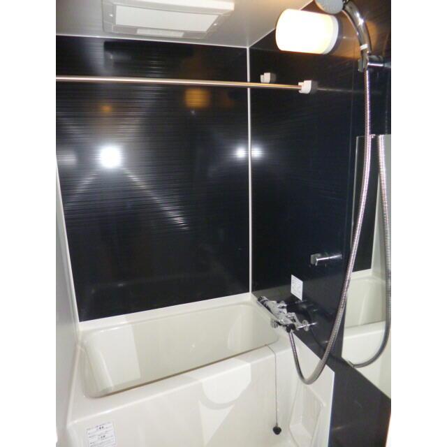 バス・シャワールーム　?