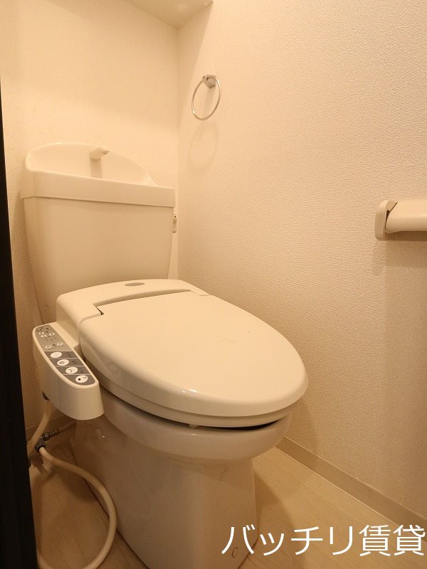 トイレ　別号室イメージの為、現状を優先致します。