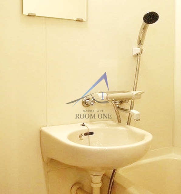 洗面設備　洗面台です。