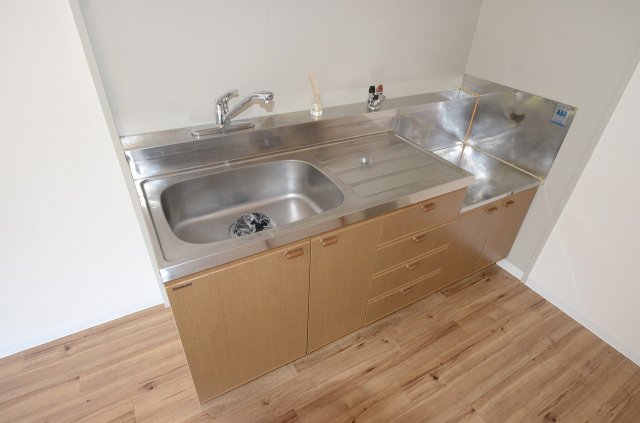 キッチン　壁付けキッチンでスペースを有効活用できます！